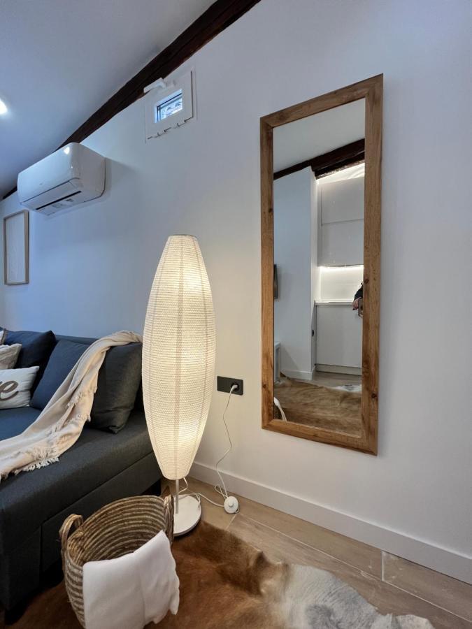 Apartamento Encantador Tirso Molina Exterior Meson Temporal